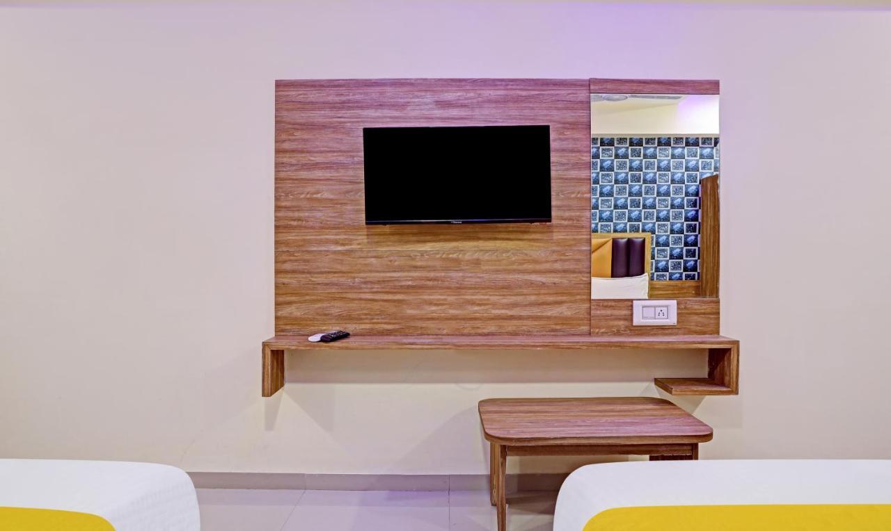 Itsy Hotels Rk Palace 바도다라 외부 사진