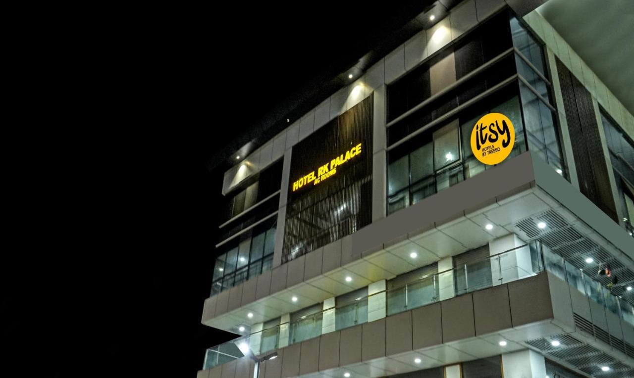 Itsy Hotels Rk Palace 바도다라 외부 사진